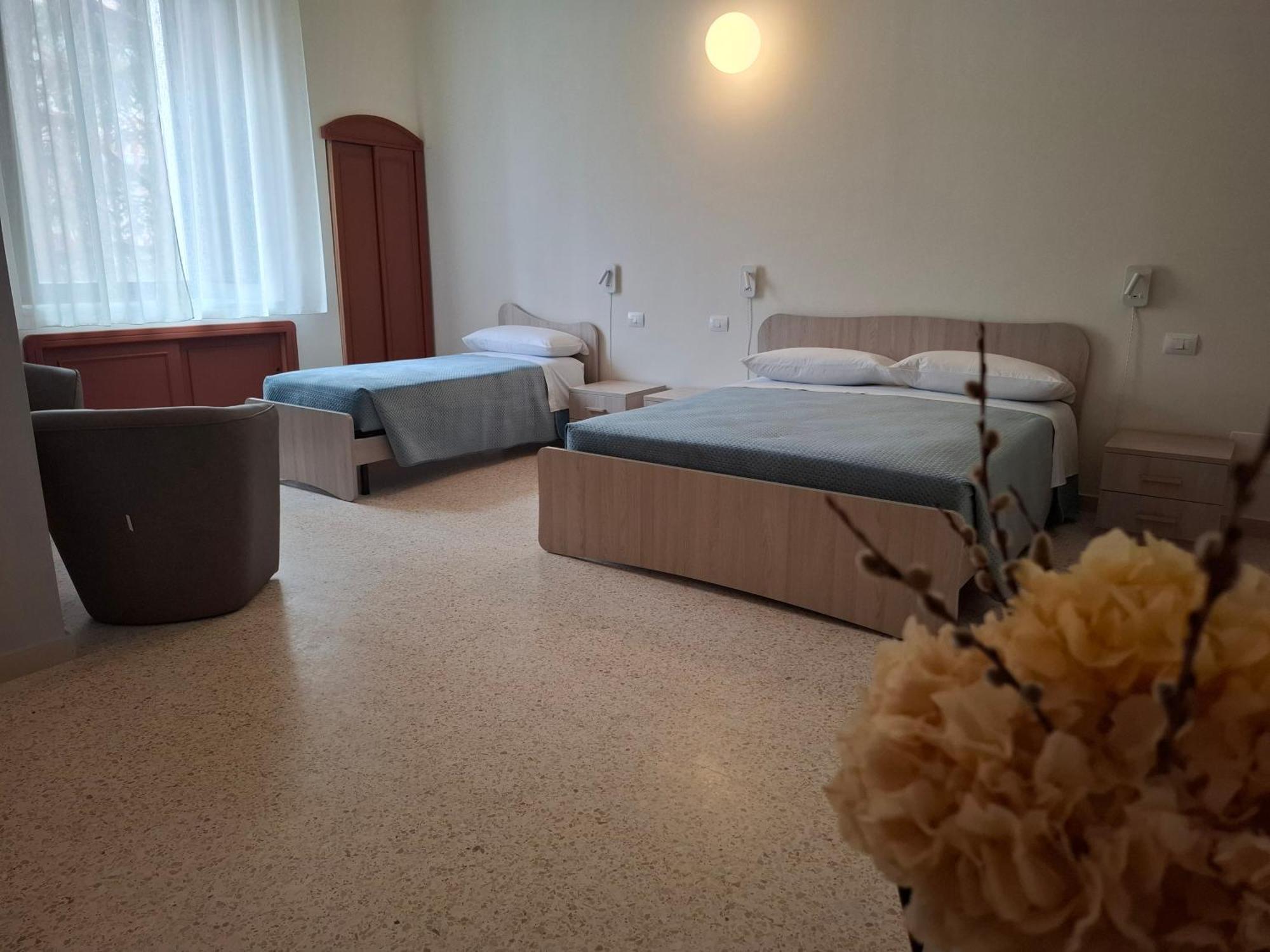 Bed and Breakfast Lupi E Agnelli Bari Exterior foto
